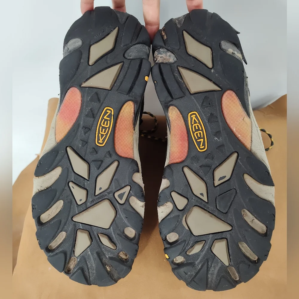 Keen durable lansing